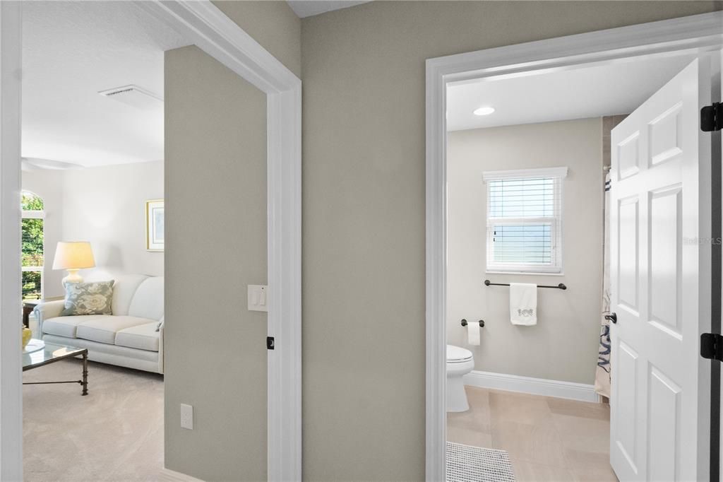 For Sale: $499,900 (3 beds, 2 baths, 1998 Square Feet)