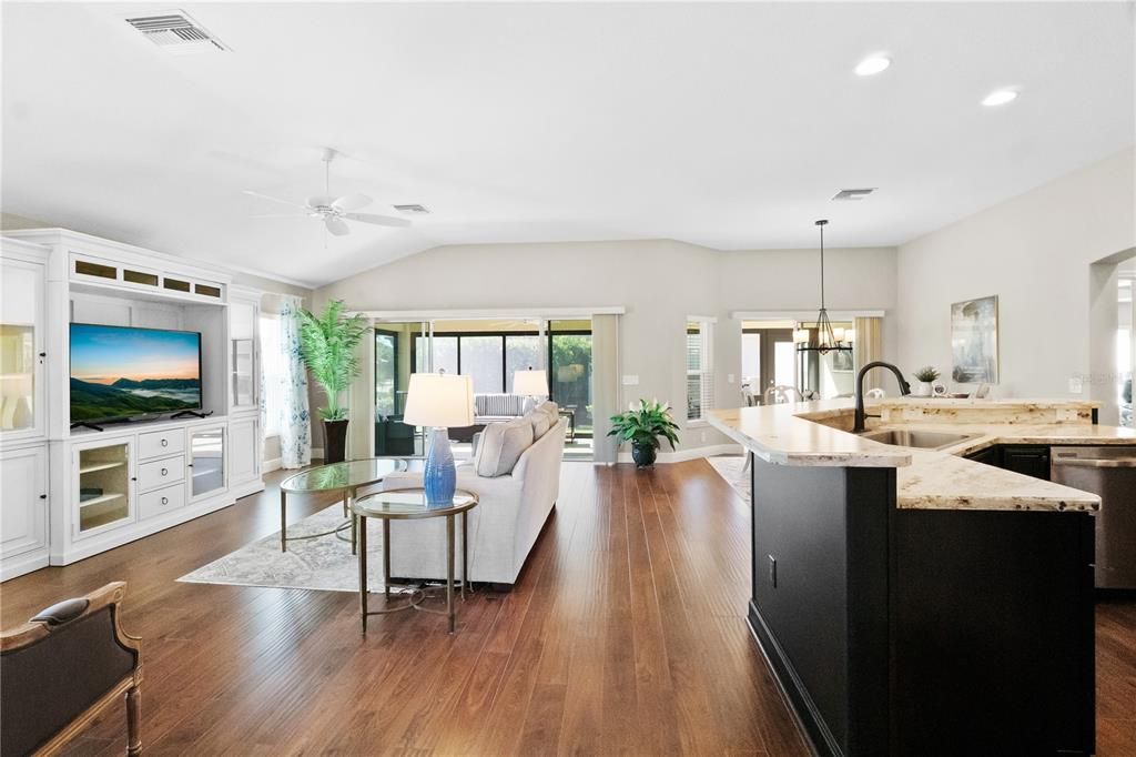 For Sale: $499,900 (3 beds, 2 baths, 1998 Square Feet)