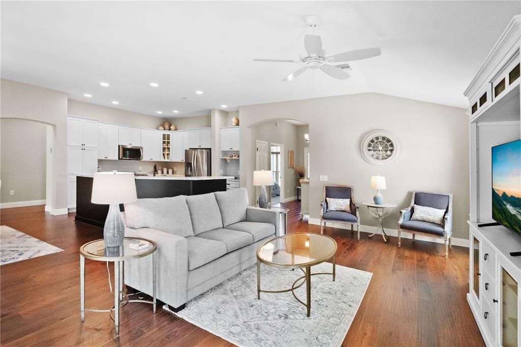 For Sale: $499,900 (3 beds, 2 baths, 1998 Square Feet)