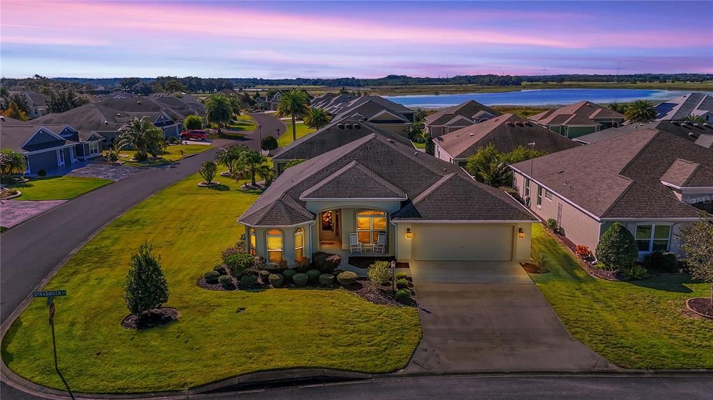 For Sale: $499,900 (3 beds, 2 baths, 1998 Square Feet)