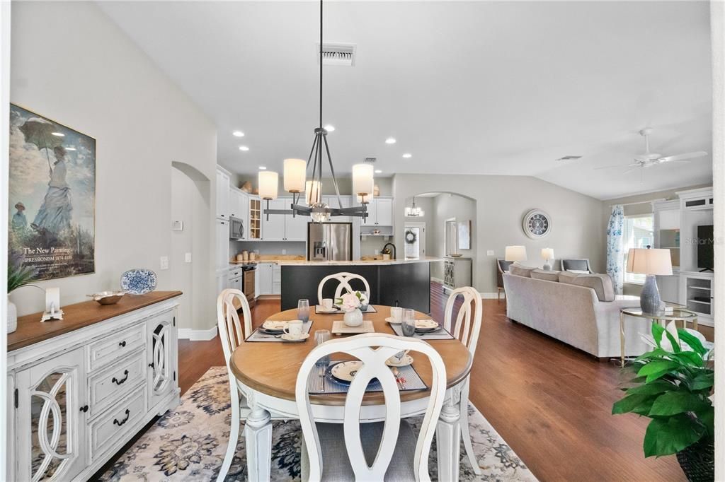 For Sale: $499,900 (3 beds, 2 baths, 1998 Square Feet)