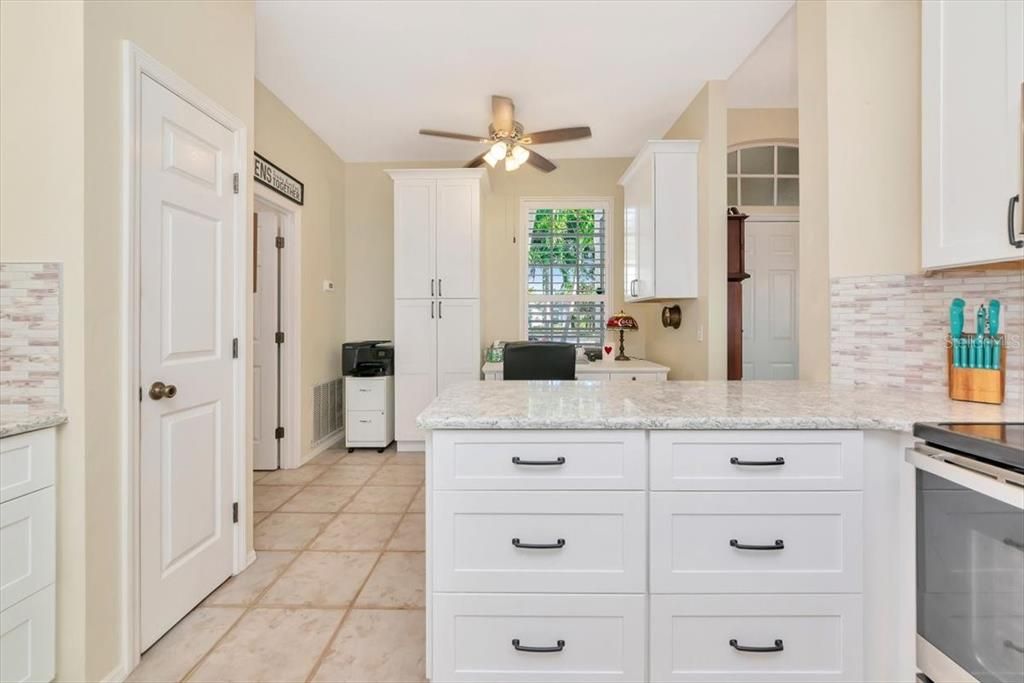 На продажу: $579,700 (3 спален, 2 ванн, 1707 Квадратных фут)