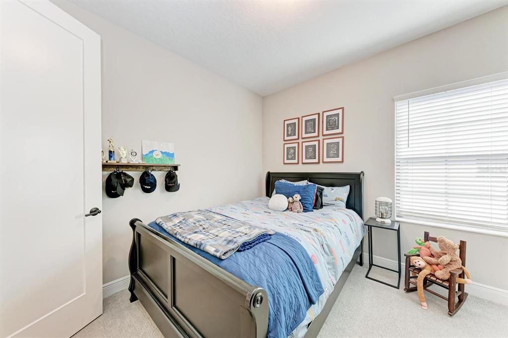 Active With Contract: $927,000 (5 beds, 4 baths, 3172 Square Feet)