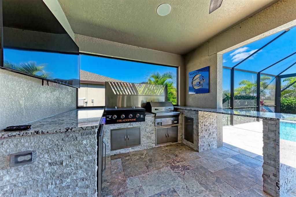 Active With Contract: $927,000 (5 beds, 4 baths, 3172 Square Feet)