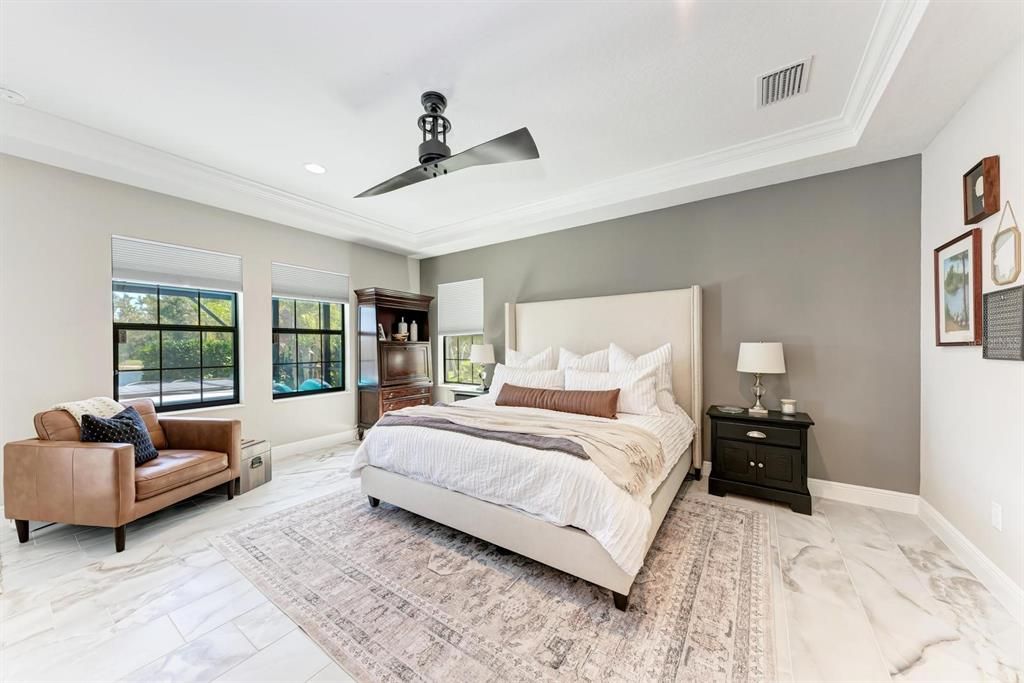 Active With Contract: $927,000 (5 beds, 4 baths, 3172 Square Feet)