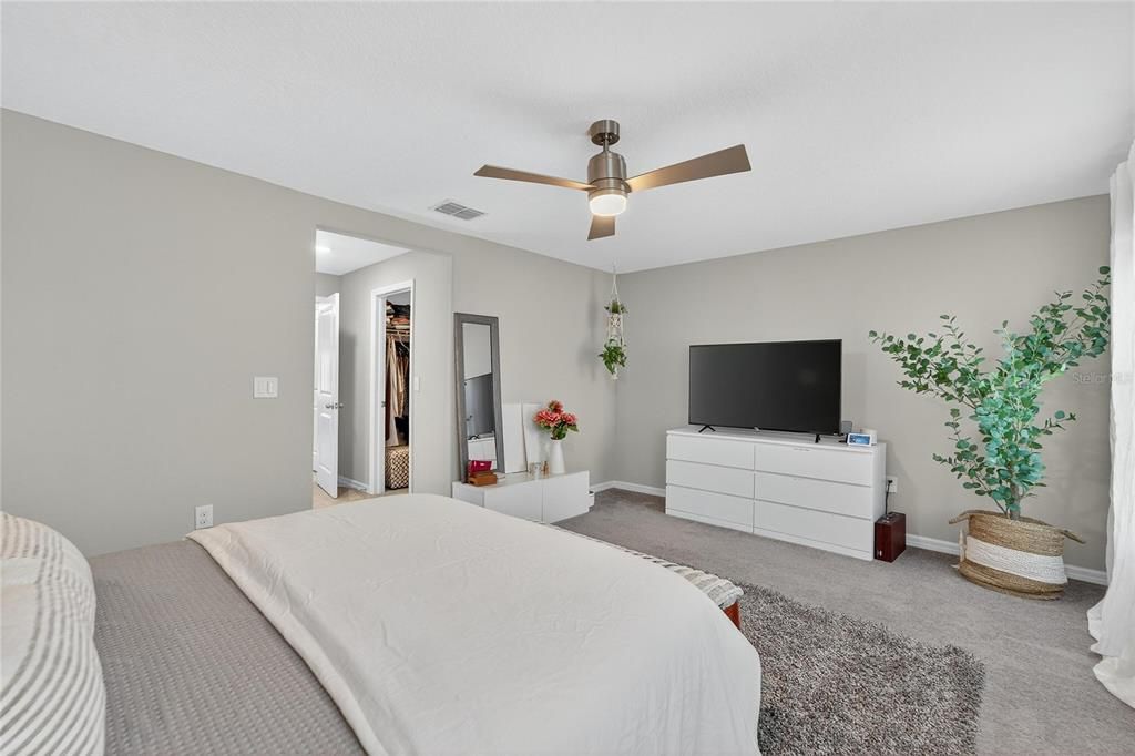 Под контрактом: $2,000 (2 спален, 2 ванн, 1548 Квадратных фут)