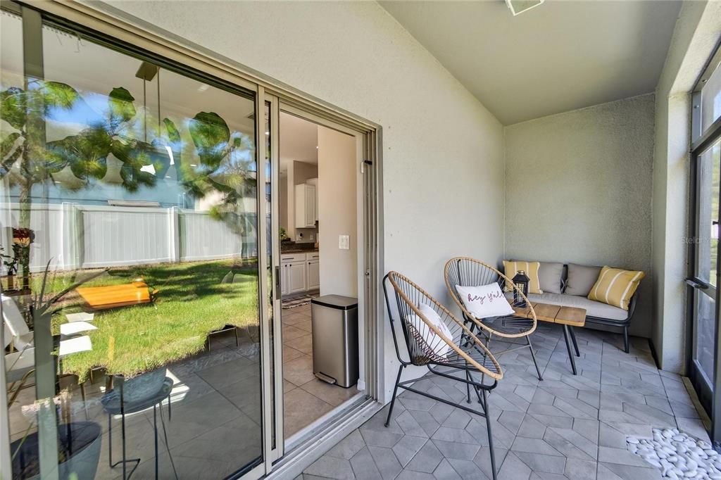 Под контрактом: $2,000 (2 спален, 2 ванн, 1548 Квадратных фут)