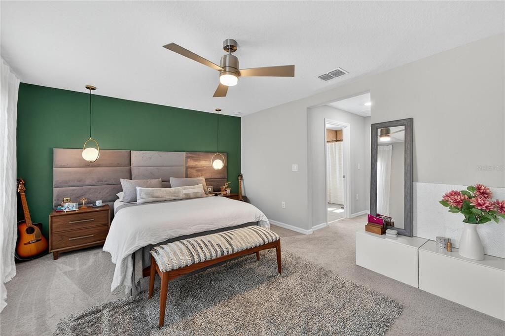 Под контрактом: $2,000 (2 спален, 2 ванн, 1548 Квадратных фут)