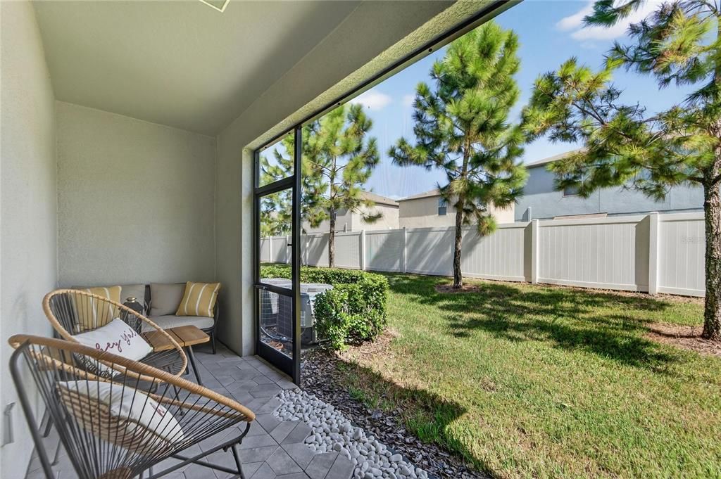 Под контрактом: $2,000 (2 спален, 2 ванн, 1548 Квадратных фут)