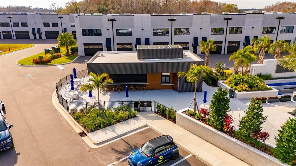 待售: $415,000 (0 贝兹, 0 浴室, 779 平方英尺)