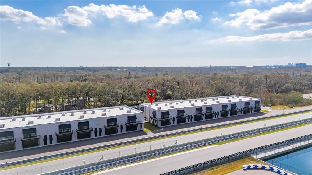 待售: $415,000 (0 贝兹, 0 浴室, 779 平方英尺)