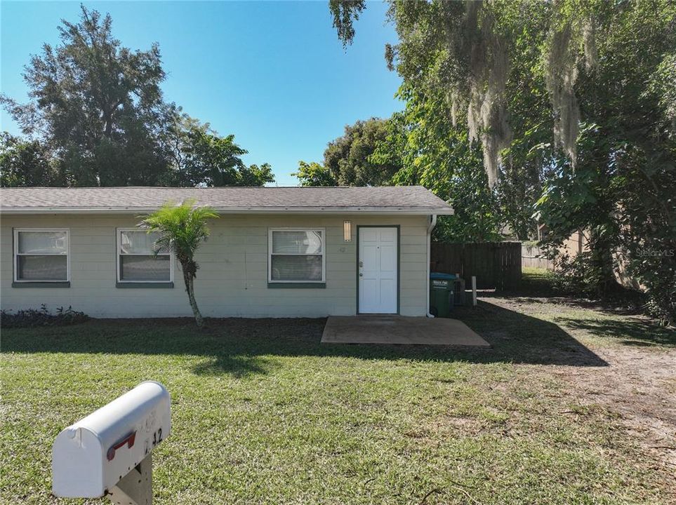 For Rent: $1,600 (2 beds, 1 baths, 650 Square Feet)