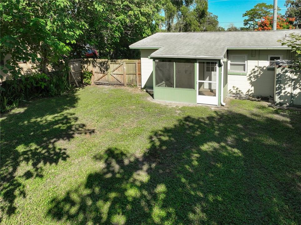 For Rent: $1,600 (2 beds, 1 baths, 650 Square Feet)