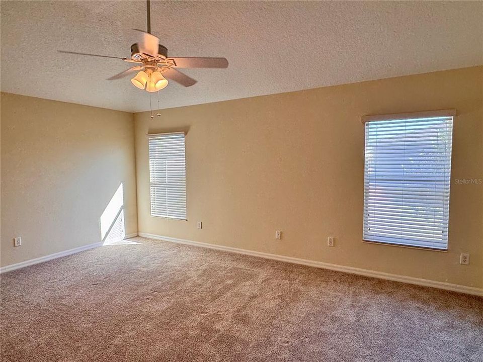 En Venta: $479,900 (3 camas, 2 baños, 1997 Pies cuadrados)