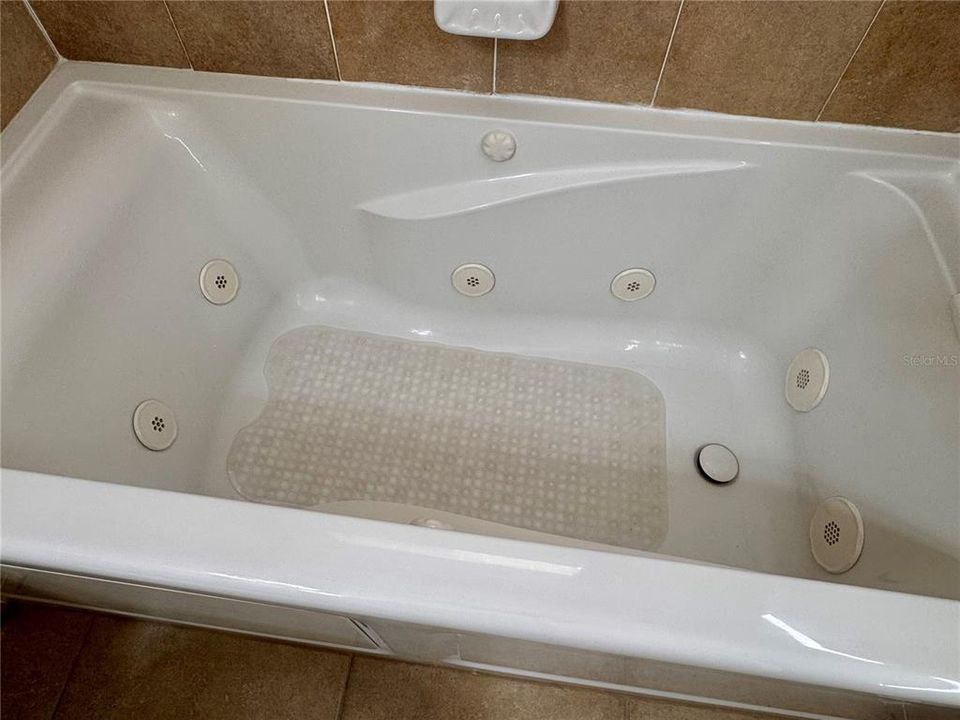 En Venta: $479,900 (3 camas, 2 baños, 1997 Pies cuadrados)