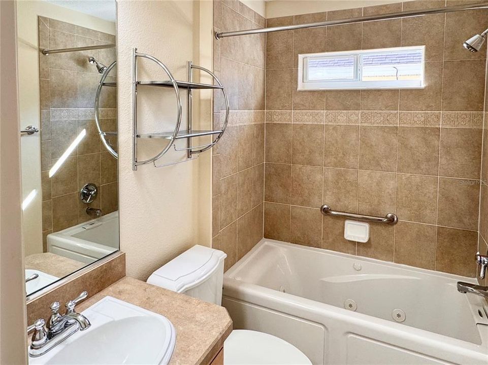 En Venta: $479,900 (3 camas, 2 baños, 1997 Pies cuadrados)