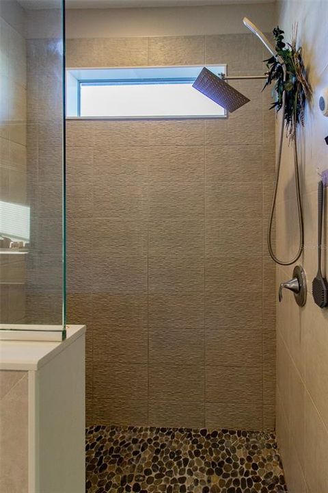 En Venta: $529,900 (3 camas, 2 baños, 2037 Pies cuadrados)