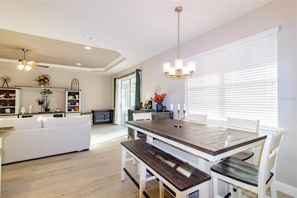 En Venta: $529,900 (3 camas, 2 baños, 2037 Pies cuadrados)