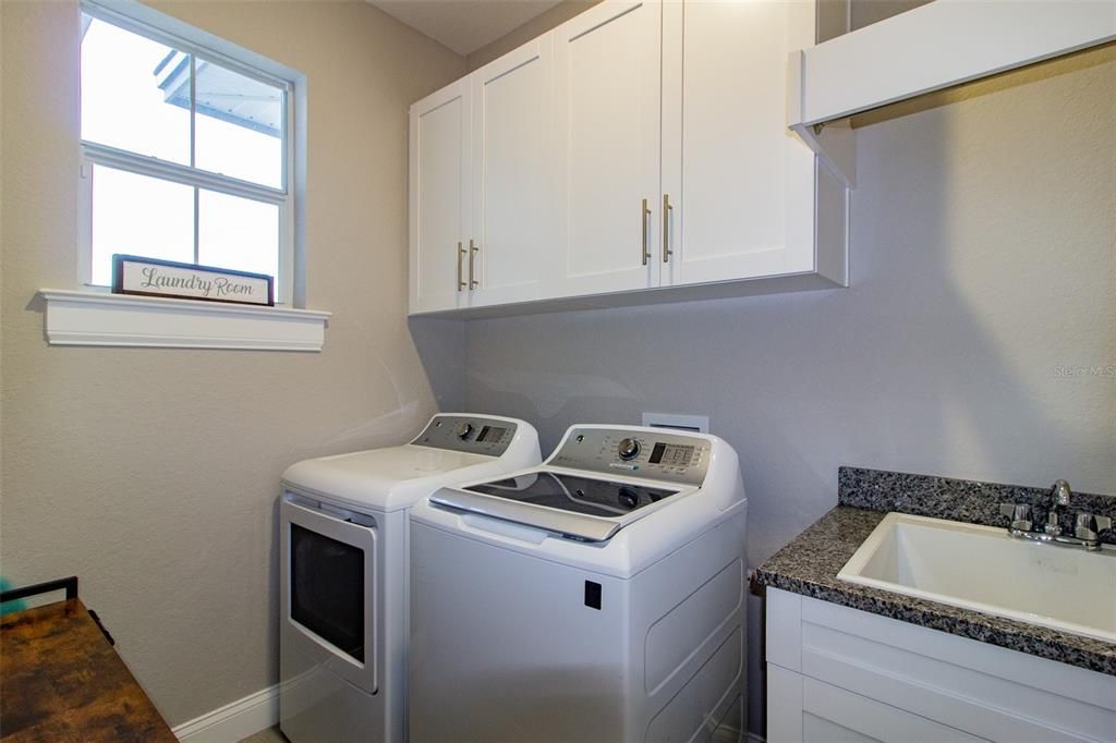 En Venta: $529,900 (3 camas, 2 baños, 2037 Pies cuadrados)