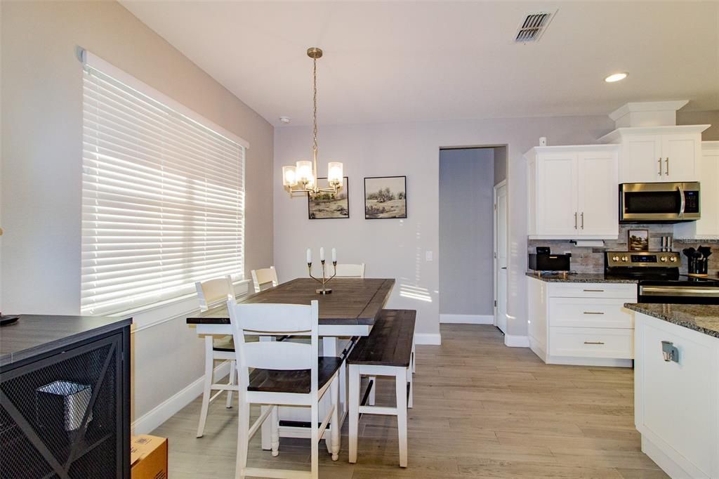 En Venta: $529,900 (3 camas, 2 baños, 2037 Pies cuadrados)