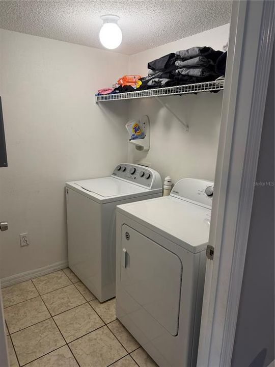 For Sale: $270,000 (3 beds, 2 baths, 1291 Square Feet)