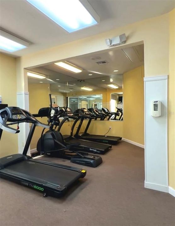 For Sale: $270,000 (3 beds, 2 baths, 1291 Square Feet)