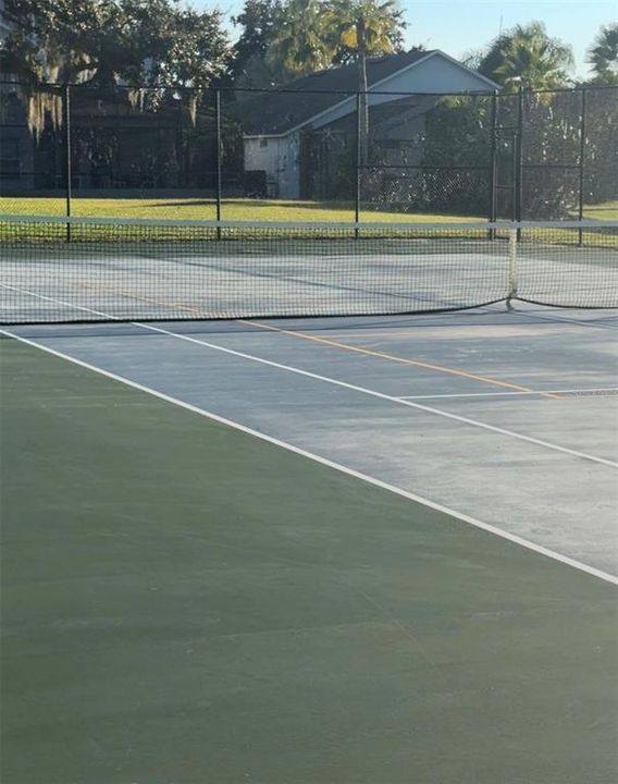 For Sale: $270,000 (3 beds, 2 baths, 1291 Square Feet)