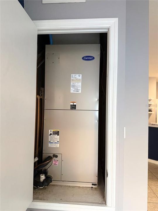 For Sale: $270,000 (3 beds, 2 baths, 1291 Square Feet)