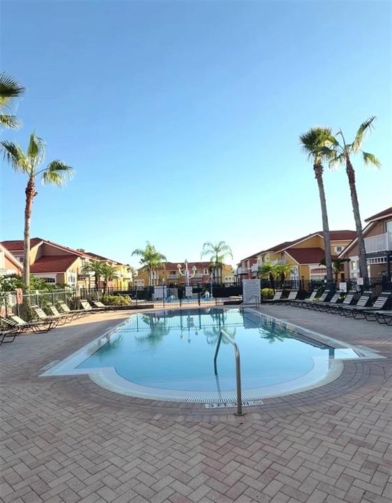 For Sale: $270,000 (3 beds, 2 baths, 1291 Square Feet)