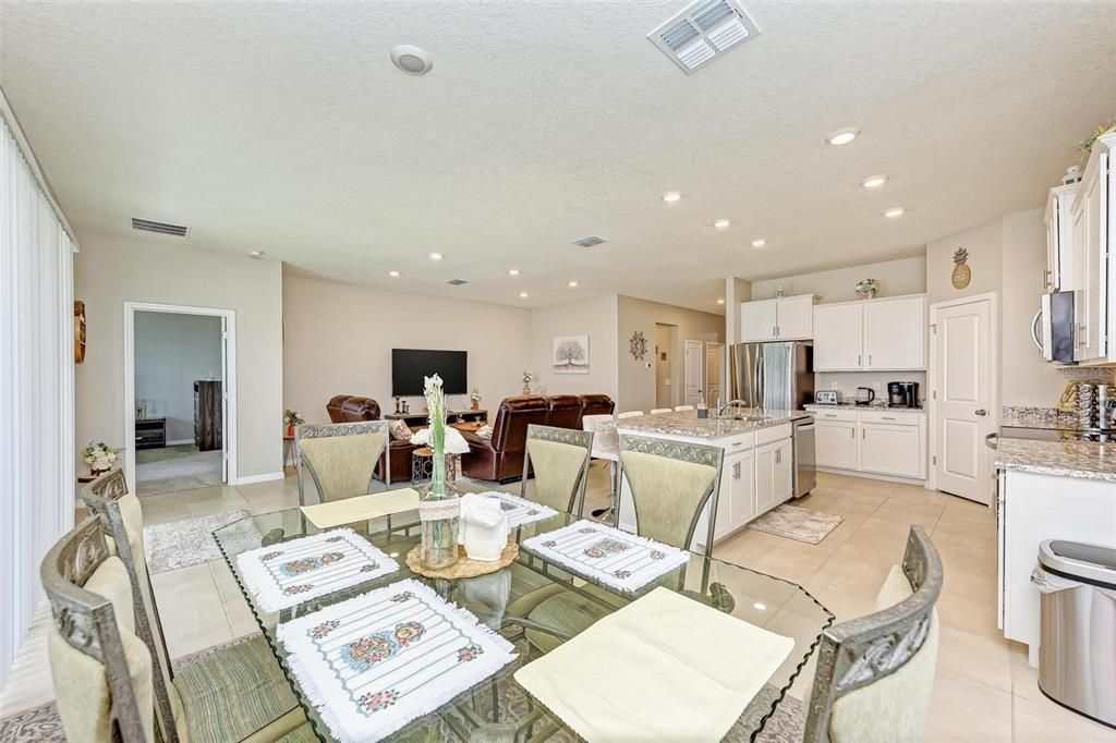 En Renta: $3,200 (4 camas, 2 baños, 2035 Pies cuadrados)