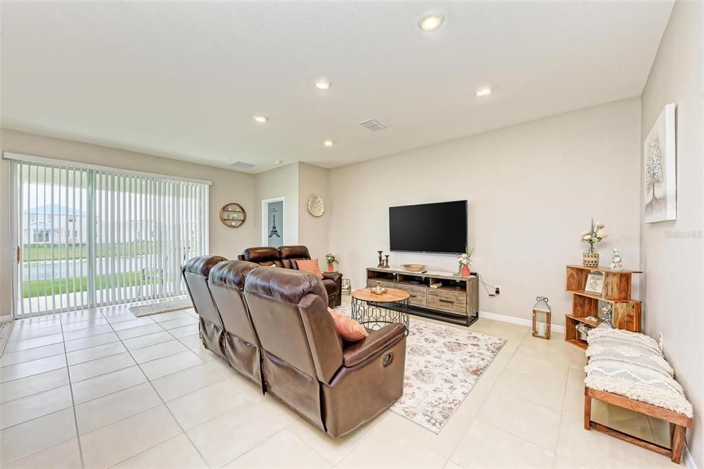 En Renta: $3,200 (4 camas, 2 baños, 2035 Pies cuadrados)