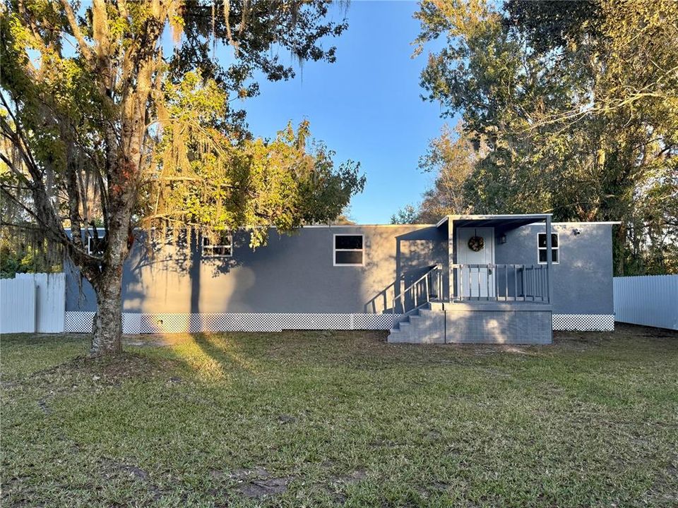 На продажу: $350,000 (3 спален, 2 ванн, 1116 Квадратных фут)