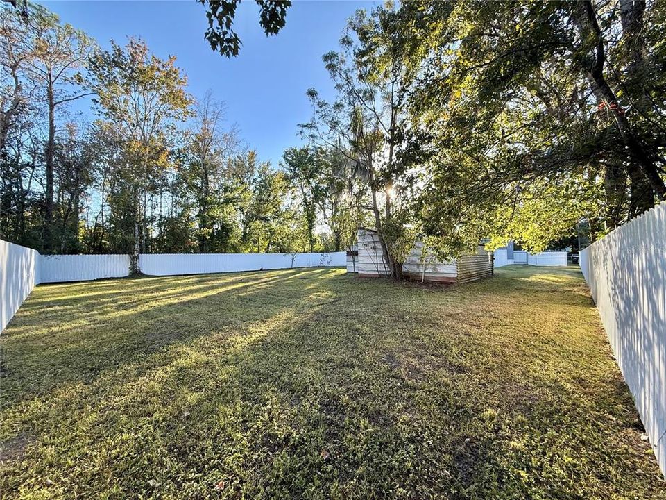 На продажу: $350,000 (3 спален, 2 ванн, 1116 Квадратных фут)