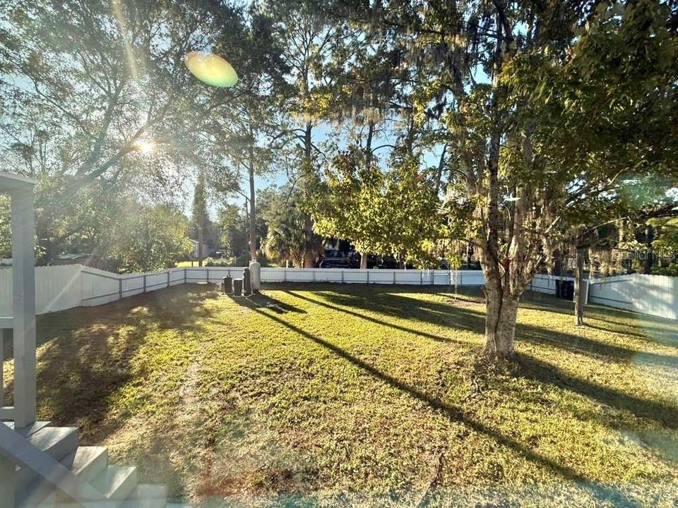 На продажу: $350,000 (3 спален, 2 ванн, 1116 Квадратных фут)