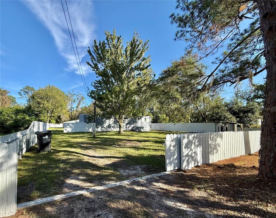 На продажу: $350,000 (3 спален, 2 ванн, 1116 Квадратных фут)