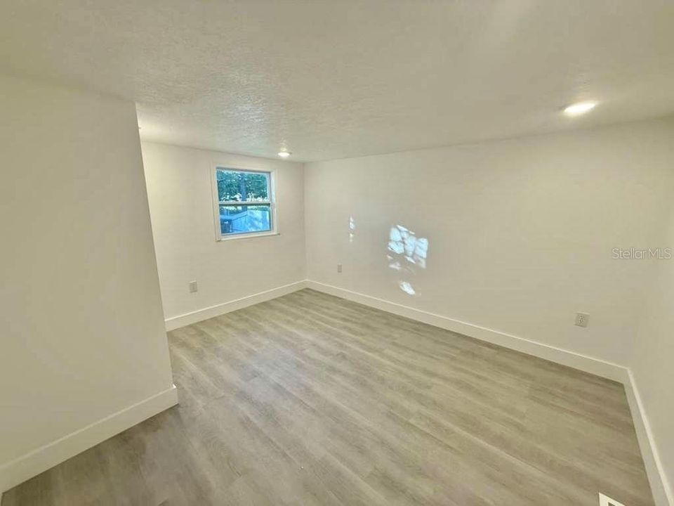 На продажу: $350,000 (3 спален, 2 ванн, 1116 Квадратных фут)