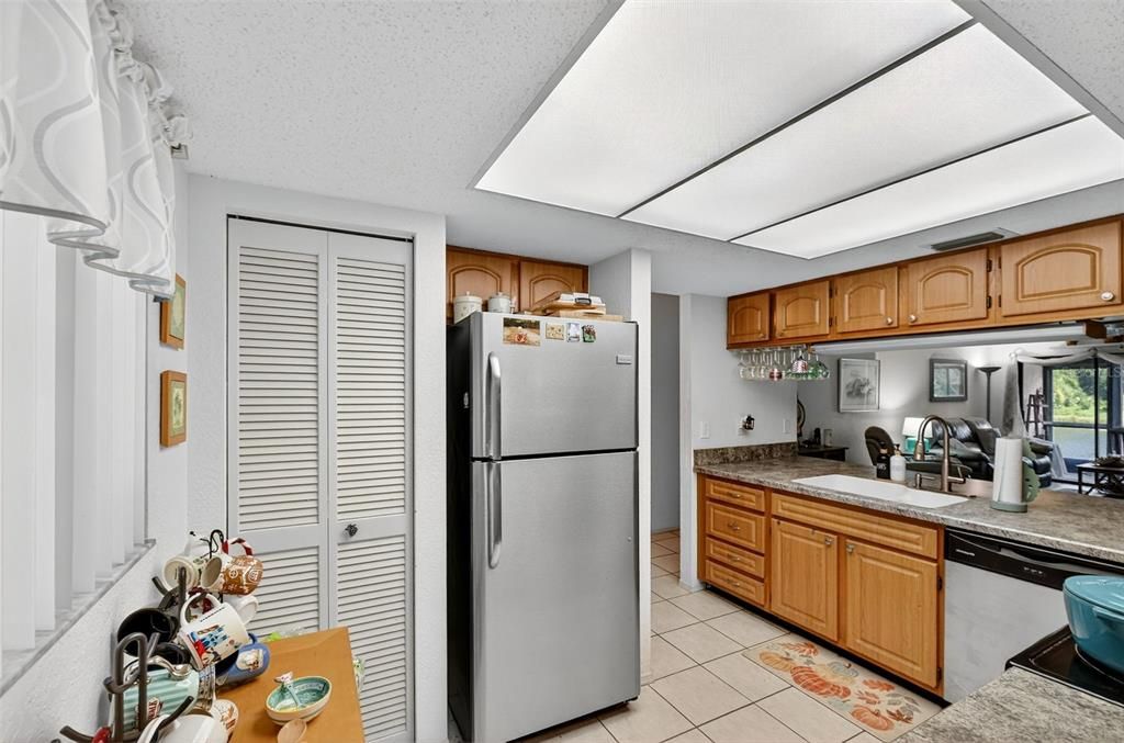 For Sale: $189,500 (3 beds, 2 baths, 1290 Square Feet)