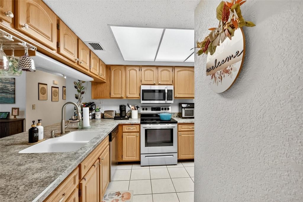 For Sale: $189,500 (3 beds, 2 baths, 1290 Square Feet)