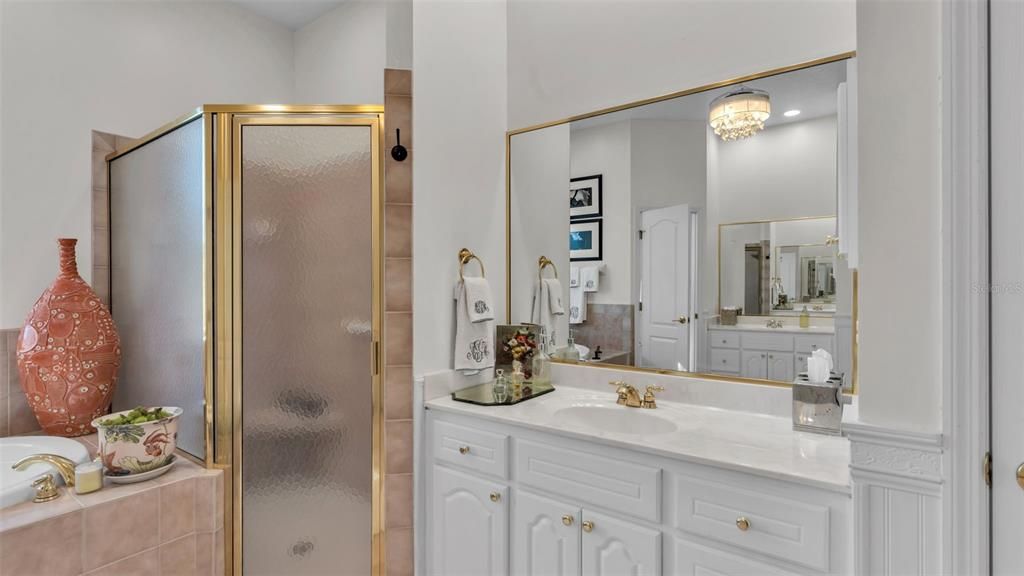 En Venta: $535,000 (3 camas, 2 baños, 2671 Pies cuadrados)