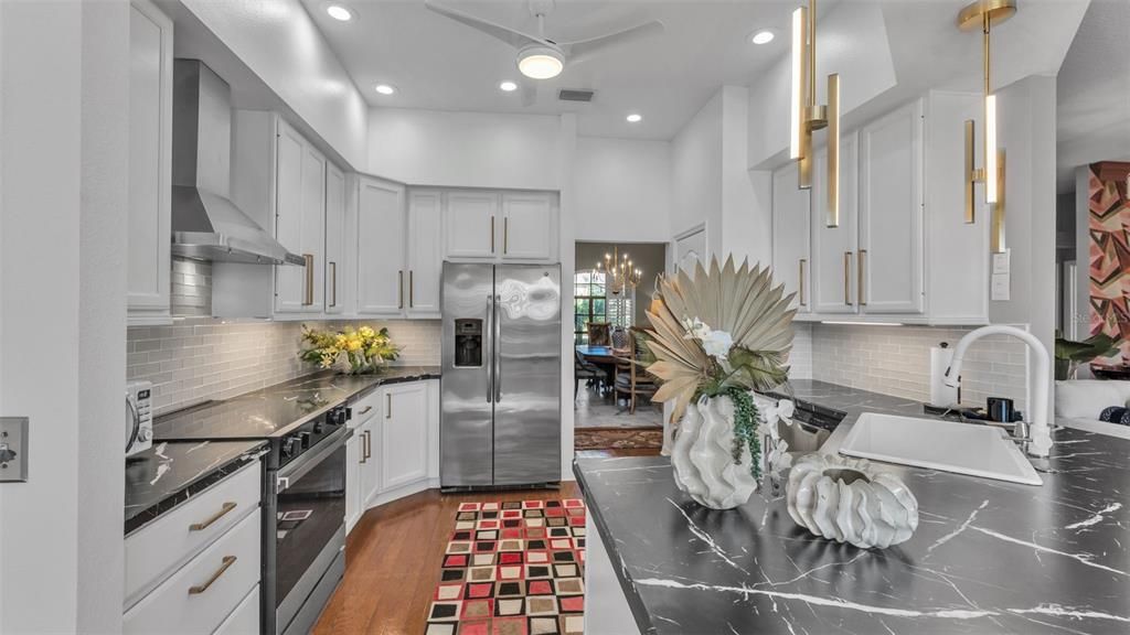 En Venta: $535,000 (3 camas, 2 baños, 2671 Pies cuadrados)