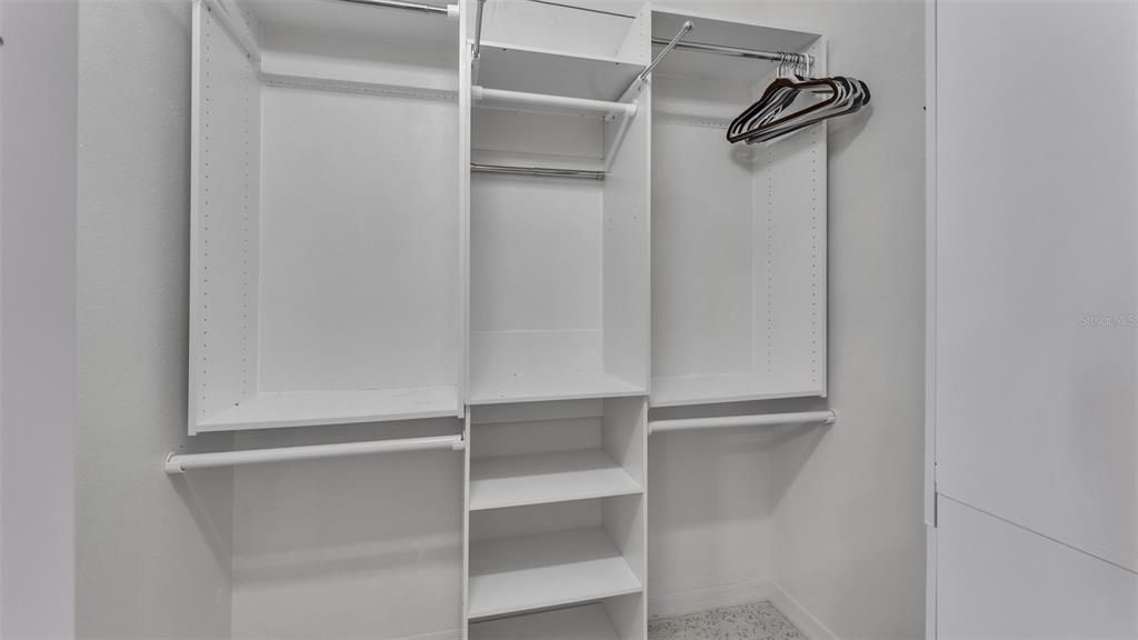 En Venta: $535,000 (3 camas, 2 baños, 2671 Pies cuadrados)