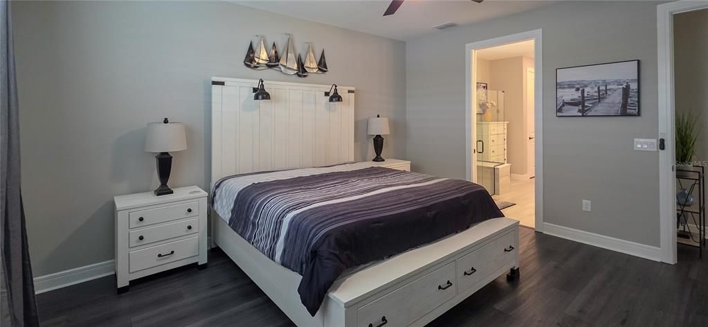 待售: $729,900 (2 贝兹, 2 浴室, 1917 平方英尺)