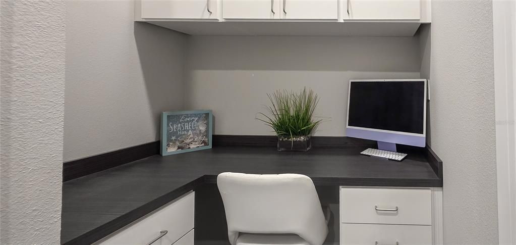 待售: $729,900 (2 贝兹, 2 浴室, 1917 平方英尺)