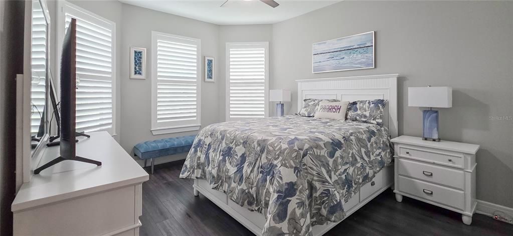 待售: $729,900 (2 贝兹, 2 浴室, 1917 平方英尺)