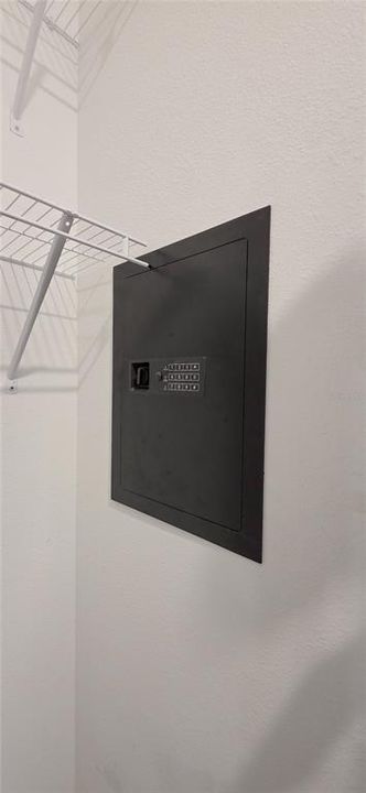 待售: $729,900 (2 贝兹, 2 浴室, 1917 平方英尺)