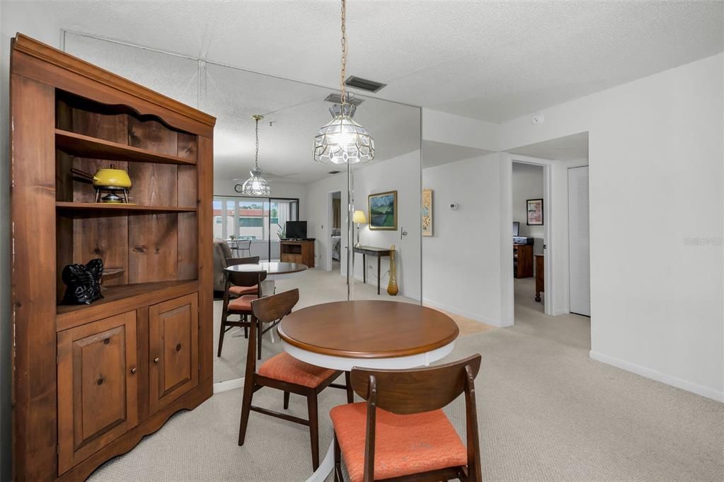 En Venta: $185,000 (2 camas, 2 baños, 1068 Pies cuadrados)