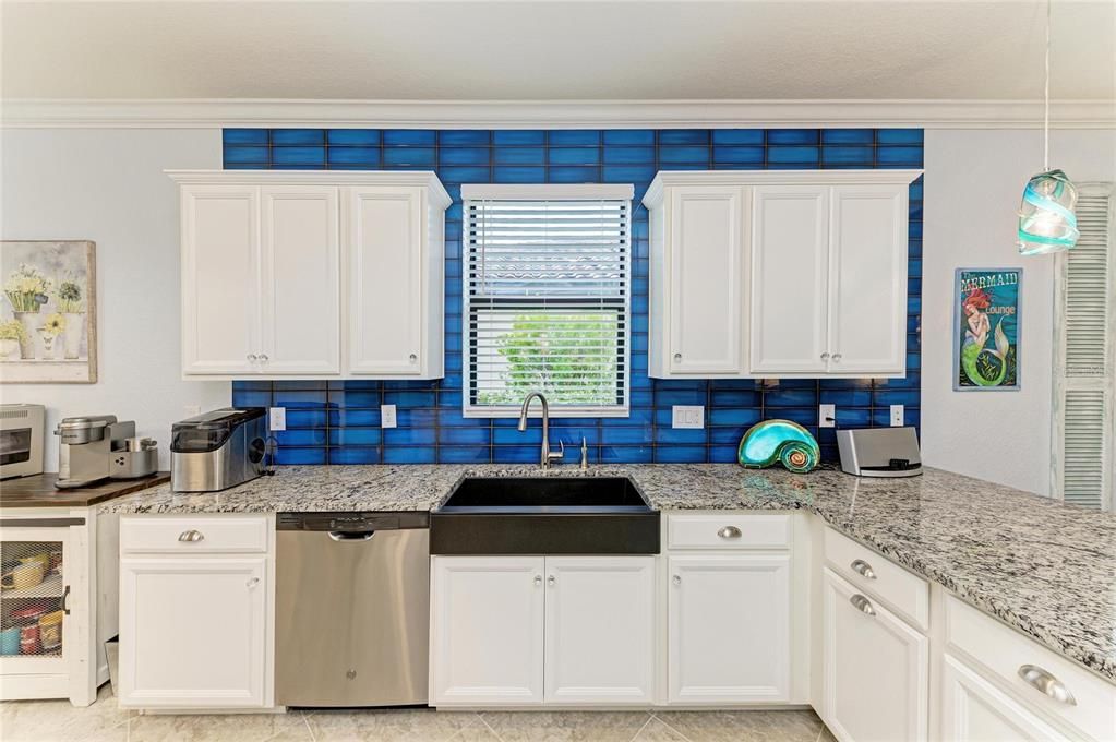 For Sale: $649,999 (3 beds, 2 baths, 1681 Square Feet)