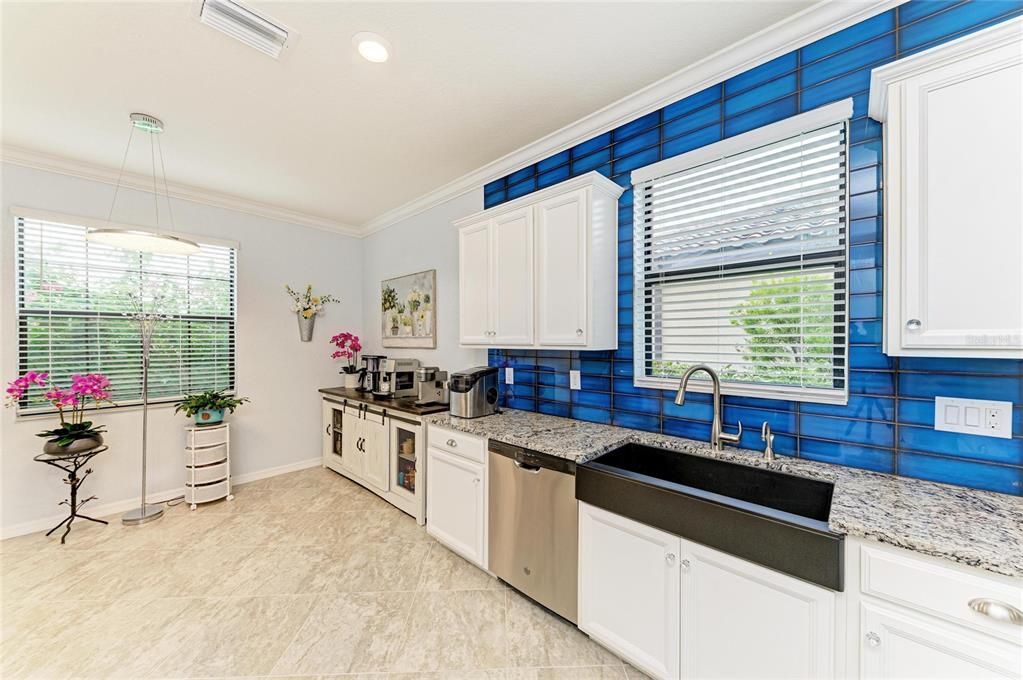 For Sale: $649,999 (3 beds, 2 baths, 1681 Square Feet)