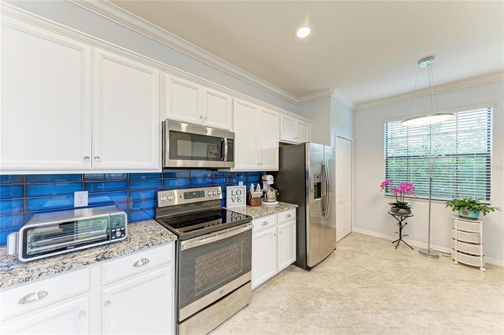 For Sale: $649,999 (3 beds, 2 baths, 1681 Square Feet)