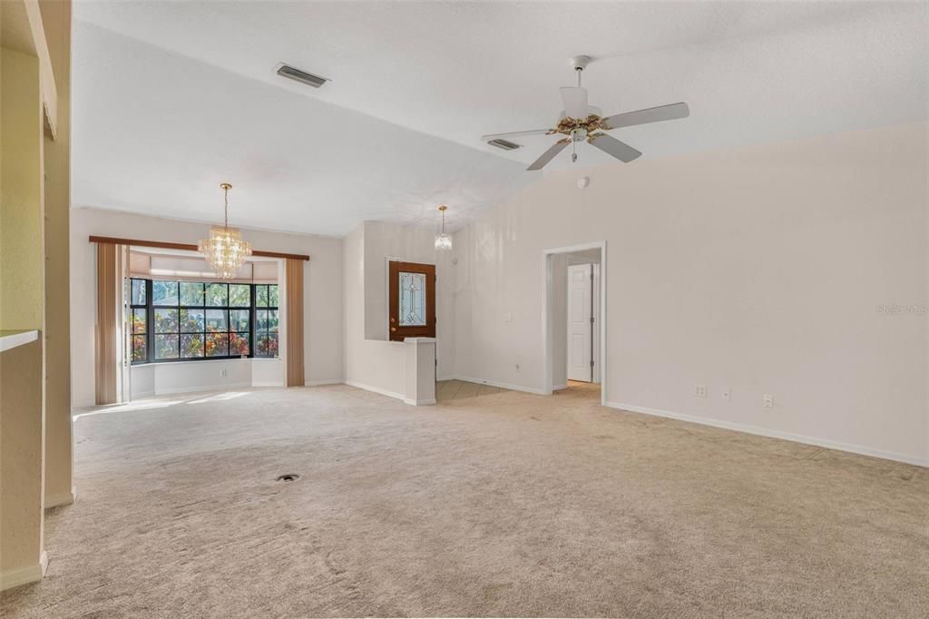 待售: $349,000 (3 贝兹, 2 浴室, 2009 平方英尺)